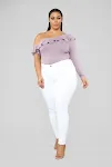 Ženske farmerke olovka kroja, plus size, visokog struka i elastičnog džinsa, udobne i moderne. — foto 5