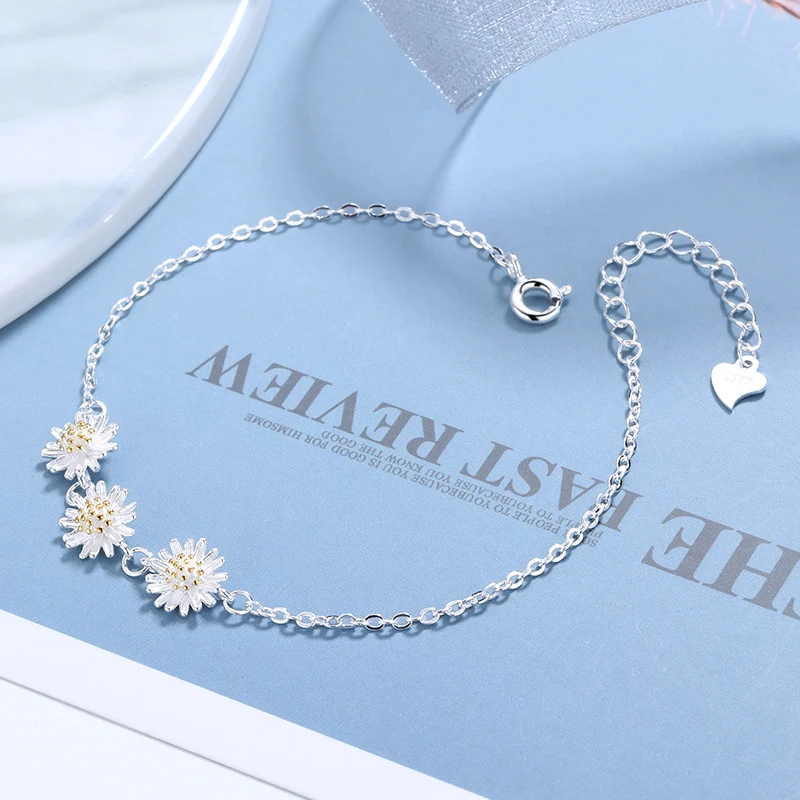 Colar de margarida e brincos de crisântemo. Acessórios florais femininos, perfeitos para adicionar charme e elegância ao seu visual. — foto 4