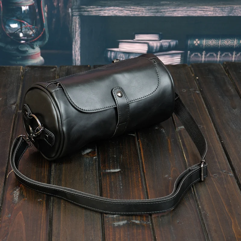 Retro fashion small leather bag. Carry your essentials in style. Compact and timeless, perfect for everyday elegance. — photo 4