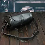 Retro fashion small leather bag. Carry your essentials in style. Compact and timeless, perfect for everyday elegance. — photo 4