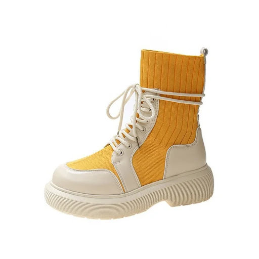 Title 3, Botas Green Martin con correas de ajuste y plat...