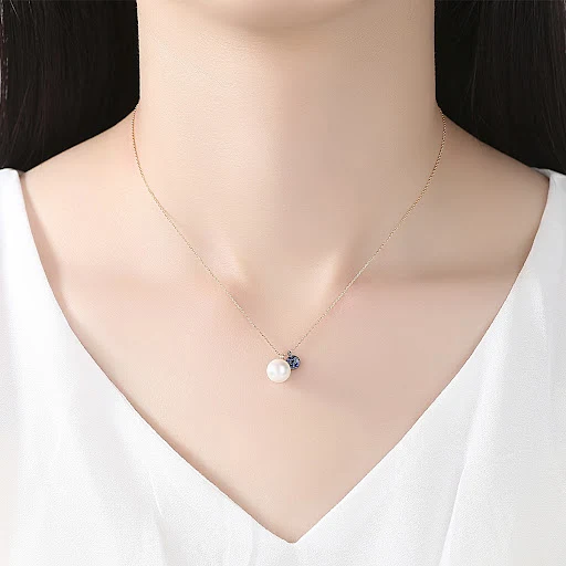Title 4, Necklace AAA
