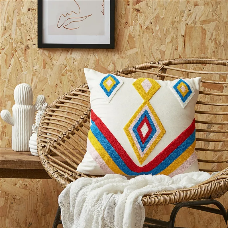 Capa de almofada bordada simples para uma decoração charmosa e aconchegante. Adicione um toque artesanal à sua sala ou quarto. — foto 18