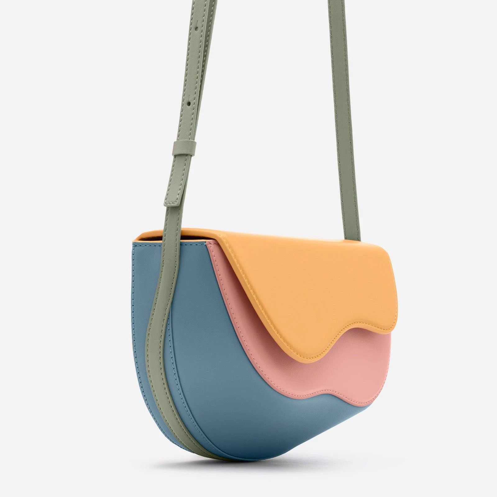 Title 17, Bolsa Sela Multicolor com Costura Curva Única. ...
