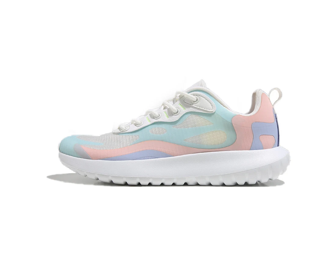 New Women's Fashion Sporty Casual Shoes with Flying Fabric. Comfortable, stylish sneakers perfect for an active lifestyl — photo 1