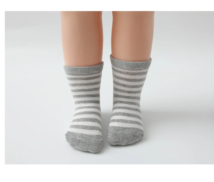 Kinder Gestreifte Anti-Rutsch Socken - Heißer Verkauf! Sichere & bequeme Kindersocken für den Boden, ideal für drinnen. Jetzt zugreifen! — foto 1