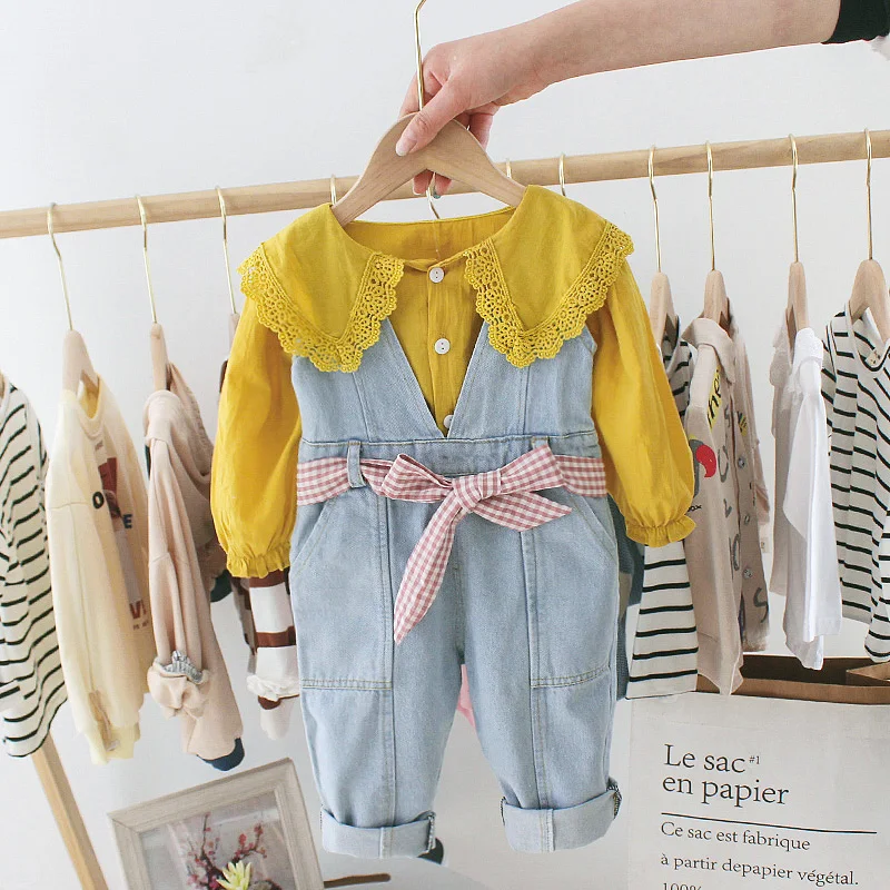 Macacão com babador para meninas Primavera e Outono Estilo Ocidental Versão Coreana. Roupa confortável e elegante para sua filha, ideal para brincar e passear. — foto 3