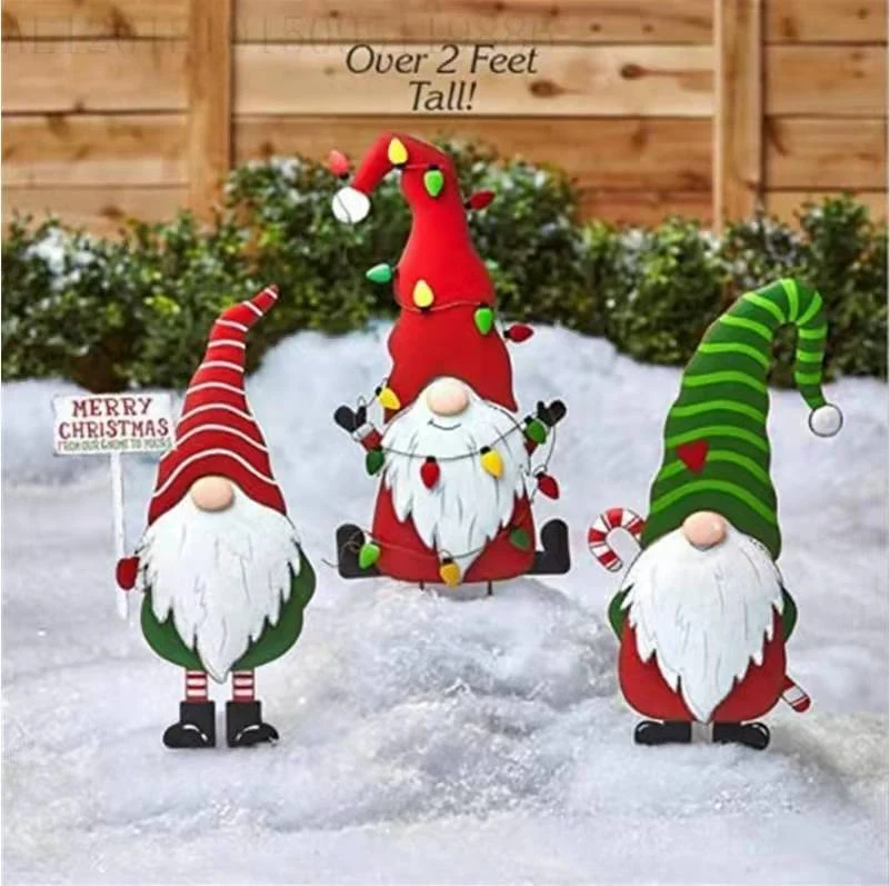 Title 8, Adorno navideño de jardín con gnomo metálico, n...