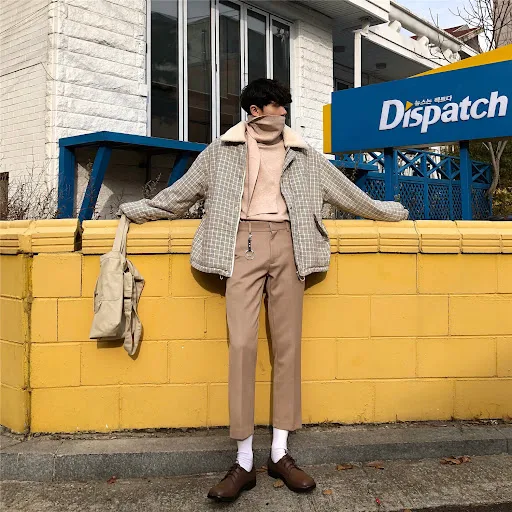 Title 14, Labalni povremeni pantalone britanske stile