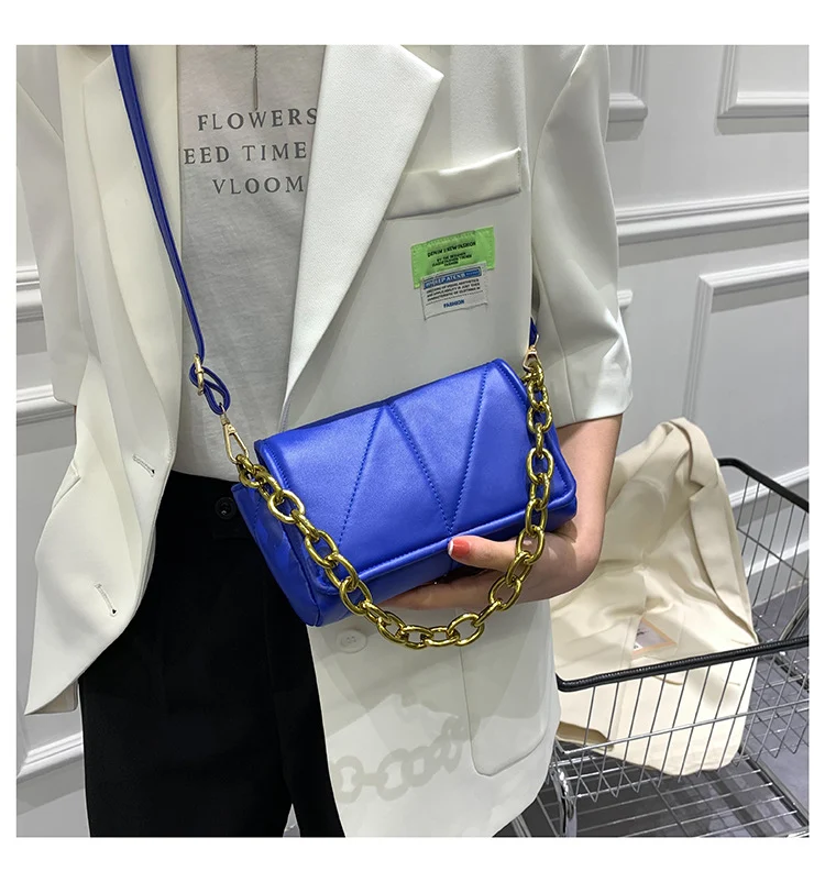 Title 21, Niche Design Diamond Chain Bag for Women, Eleva...