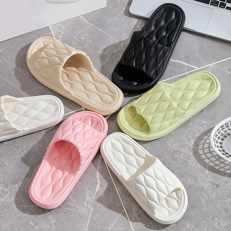 Soft Bottom Slippers for Men and Women Summer Home Indoor Non-slip Bathroom Deodorant Slippers, perfect for comfort — photo 1