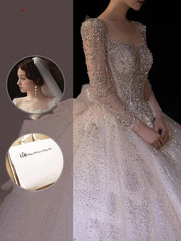 Title 4, Lichtgewicht Luxe Premium Jurk Hoofdgaren Luxe....