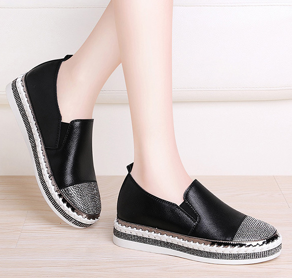 Spring rhinestone flat shoes. Comfortable and stylish women's shoes. Perfect for everyday wear or special occasions. Spa — photo 8