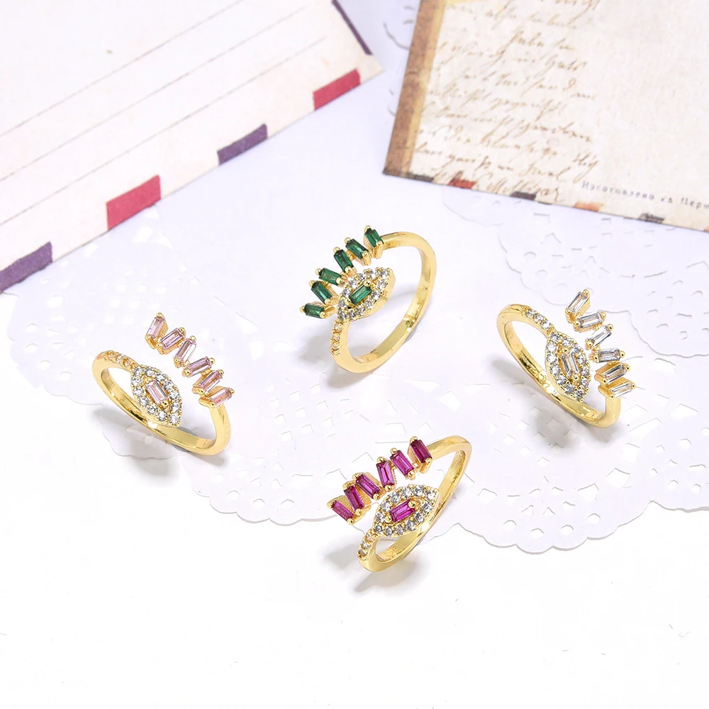 Anel feminino com zircônia dupla escada e cor, com incrustações de cobre. Design elegante e moderno. Acessório perfeito para realçar a beleza. — foto 1