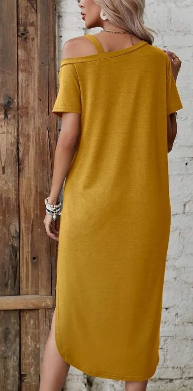Title 3, Dames T-shirtjurk met asymmetrische kraag en sp...