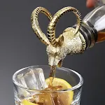 Golden Antelope Pourer