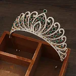Tiara de liga com coroa e strass, estilo europeu e americano, perfeita para casamentos e festas, adicionando brilho ao seu visual. — foto 15