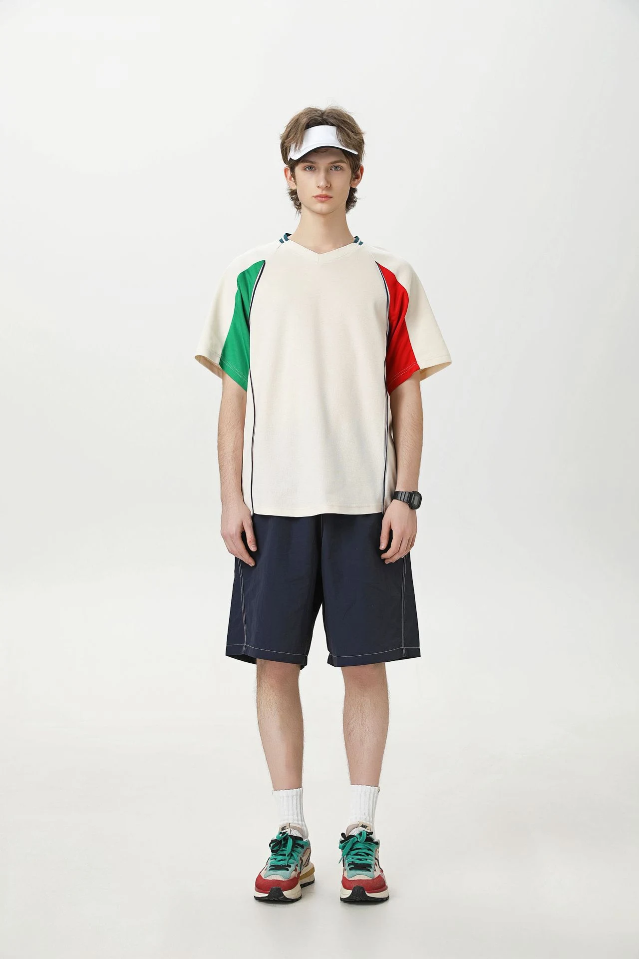 Retro Lightweight Breathable Loose-fitting Casual T-shirt for ultimate comfort and style. Stay cool and comfortable all — photo 2