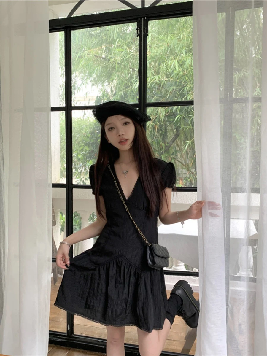 Lace Edge V-neck Pleated White Temperament Dress Women — photo 6