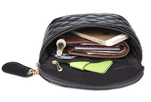 Title 3, Mini Simple Rhombohedral Chain Belt Bag