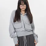Suéter cinza com meio zíper sem capuz, perfeito para homens. Conforto e estilo para diversas ocasiões, ideal para sobreposições. — foto 12