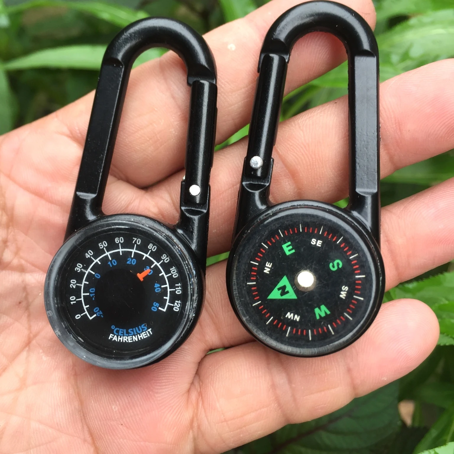 Outdoor Camping Double-sided Climbing Button Carabiner Needle With Thermometer perfect for outdoor adventures and precis — photo 11