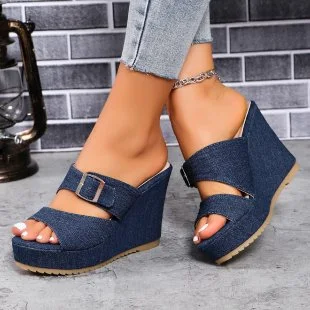 Women's Thick Bottom Summer Wedge Plus Size Belt Buckle Fashion Slippers. Comfortable and stylish footwear for warm weat — photo 4