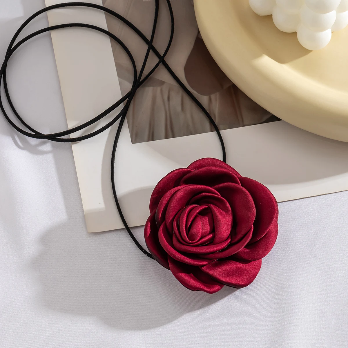 Colar de rosas artesanal europeu e americano, longo e criativo, gargantilha de flanela floral DIY, um acessório elegante e exclusivo. — foto 32