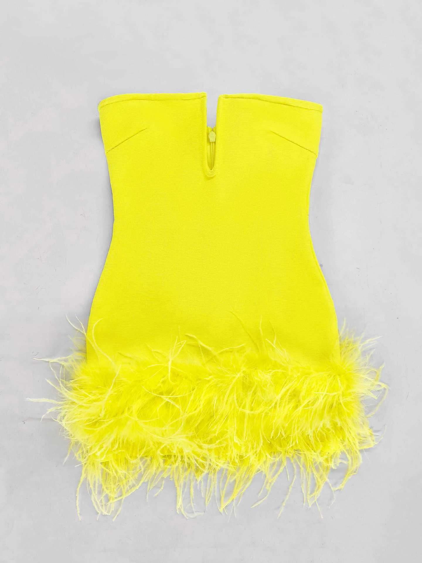 Title 16, Deep V Strapless Ostrich Feather Hip-Wrapped Sh...