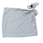 Toalha calmante para bebês com bichinhos fofos, macia e aconchegante. Ideal para acalmar e tranquilizar seu bebê a qualquer hora do dia. — foto 4