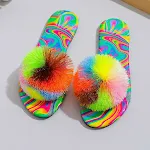 Chinelos de Primavera Femininos Sandálias Rasas Arco-Íris Conforto e estilo com estas sandálias rasas, perfeitas para seus dias de primavera. — foto 15