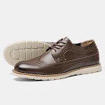 Męskie, ultralekkie, skórzane sneakersy w stylu retro na wiosnę i lato. Wygodne, casualowe buty brogue z miękkiej skóry. — zdjęcie 1