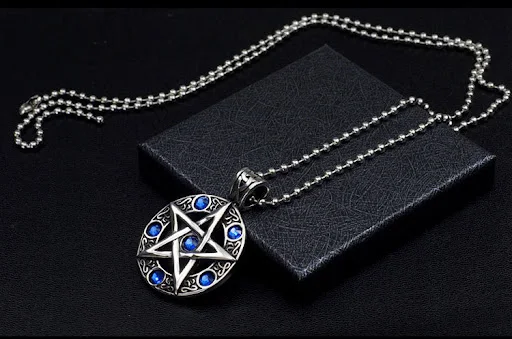 Title 1, Ocean Heart Blue Diamond Crystal Pingente