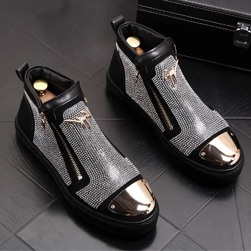 Title 6, Zapatillas casuales de moda con alzas internas....