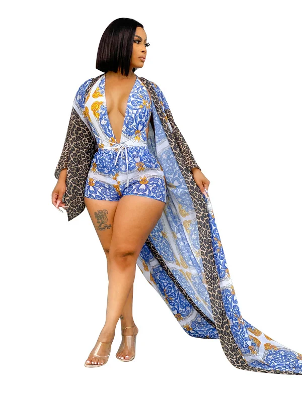 Three-piece shawl bikini shorts swimsuit for a stylish and comfortable beach or poolside look. Enjoy your summer with th — photo 2