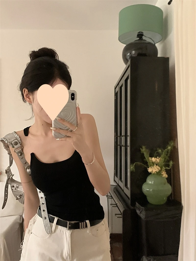 Title 5, Hot Girl Style Invisible Shoulder Camisole, Sle...