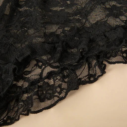 Title 11, Set bandeau sottile in pizzo per un look elegan...