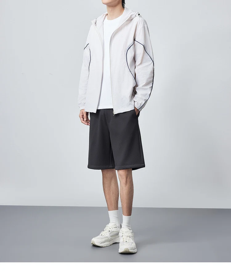 Title 18, Outdoor sun-proof clothes with contrast color b...
