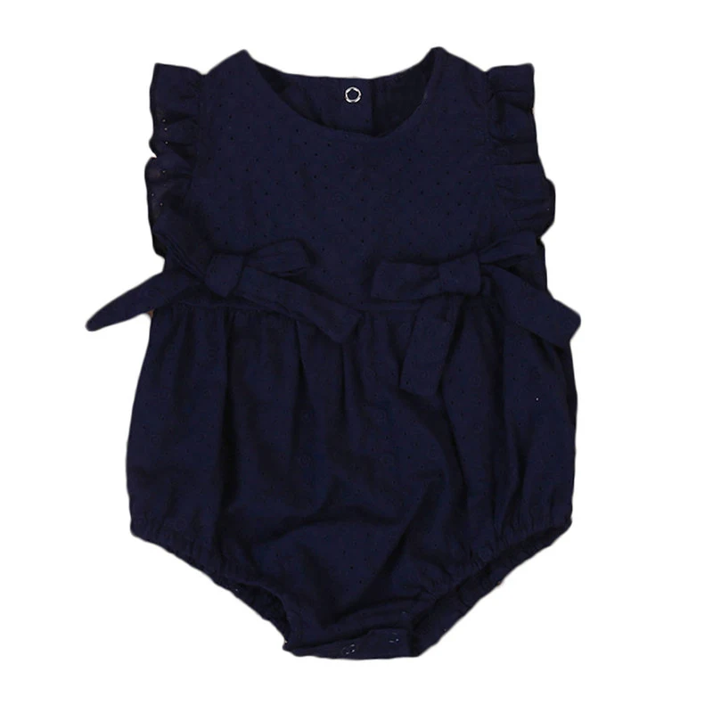 Macacão Floral Baek Bo-ram para bebê, vazado. Roupa leve e fresca para o verão, design floral charmoso, respirável e confortável para seu bebê. — foto 3