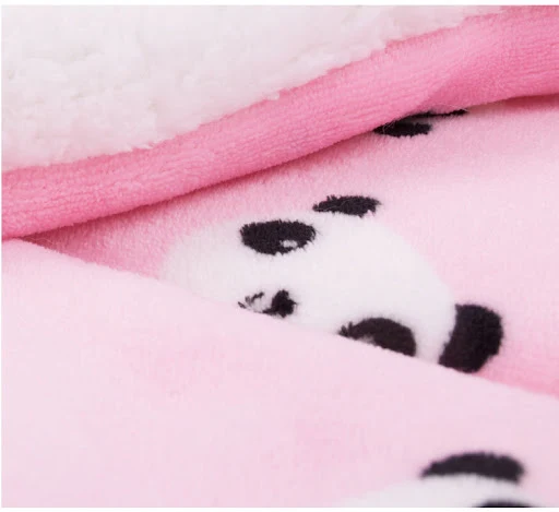 Title 5, Wool blankets and dog pads Provide warmth and c...