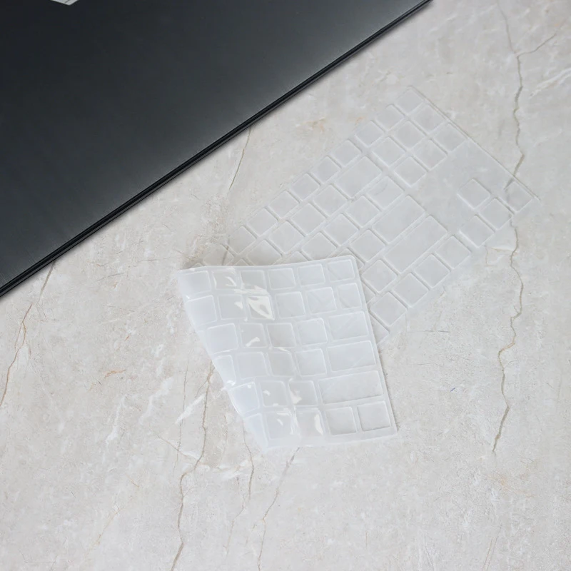 Protetor de teclado de membrana de silicone de 15,6 polegadas. Mantenha seu laptop limpo e protegido contra derramamentos, poeira e desgaste. Fácil de usar e limpar. — foto 1