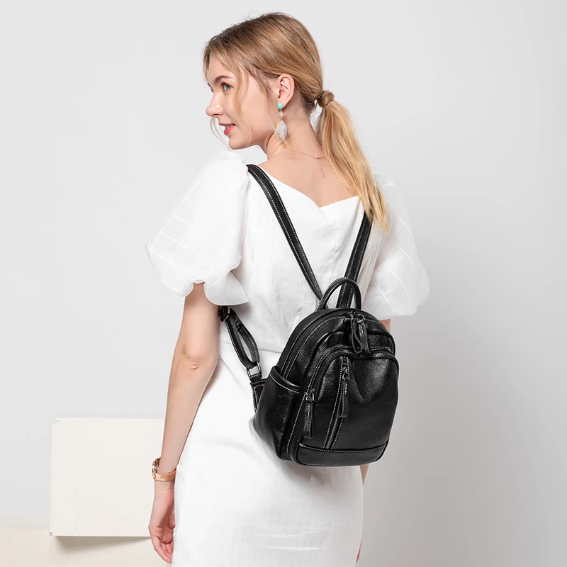 Title 7, Mochila Feminina Preta Versátil e com Personali...