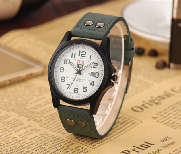 Relógio militar SOKI para homens, resistente e durável. Perfeito para aventuras ao ar livre. Design robusto, funcional e à prova d'água. — foto 4