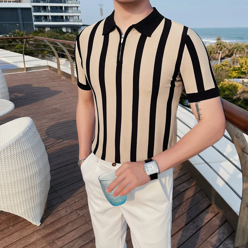 Suéter Listrado Casual Fashion British Stretch Lapel T-shirt Conforto e estilo em uma peça. Ideal para um visual despojado e elegante em diversas ocasiões. — foto 15