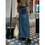 Saia lápis jeans com fenda para mulheres plus size, ideal para trabalho e eventos, modela a silhueta com conforto e estilo. — foto 7