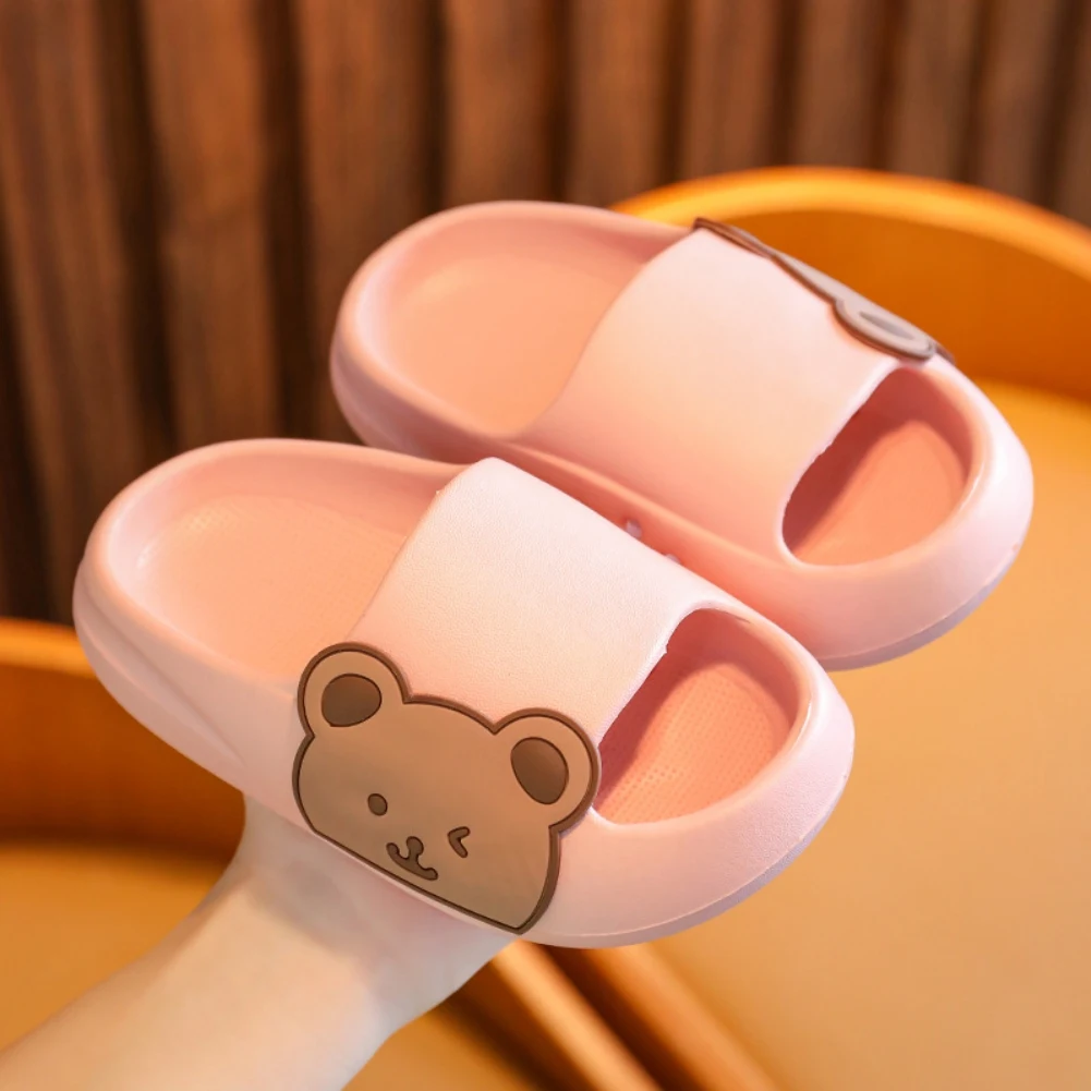 Bear cartoon soft bottom sandals and slippers for boys, girls and babies. Comfortable indoor footwear, perfect for home — photo 6