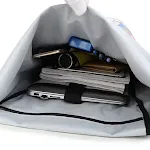 Mochila esportiva para ciclismo e motociclismo com design ergonômico, à prova d'água, respirável e muitos compartimentos. — foto 3