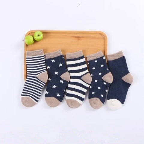 5 paar Kinder katoenen sokken halverwege de kuit Zacht en comfortabel voor kinderen. Perfect voor dagelijks gebruik en activiteiten. — foto 9