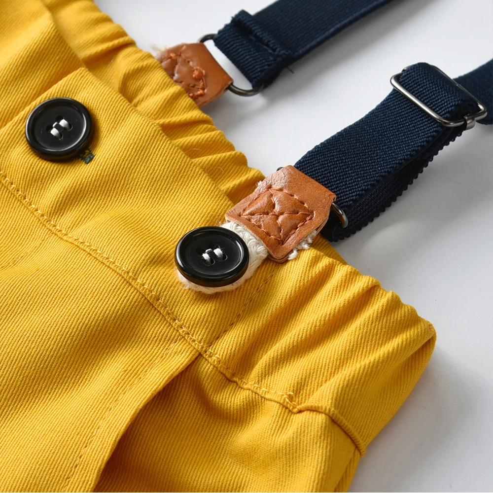Title 18, Dečije pantalone odelo