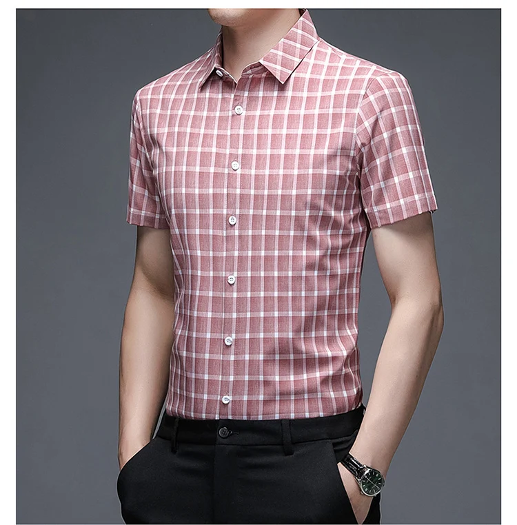 Camisa masculina de algodão manga curta para negócios casual, ideal para pais de meia-idade. Conforto e estilo no trabalho ou lazer. — foto 1